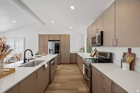 Kitchen - 2809 Willow Hills Dr, Sandy, UT 84093 photo 1 of 3