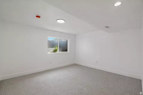 Bedroom - 2809 Willow Hills Dr, Sandy, UT 84093 photo 5 of 6