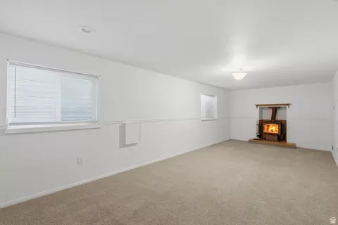Living - 255 W 580 S, Orem, UT 84058 photo 5 of 7