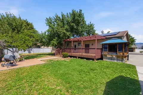 Exterior - 255 W 580 S, Orem, UT 84058 photo 7 of 10