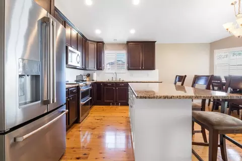 Kitchen - 3321 S 200 E, Bountiful, UT 84010 photo 2 of 3