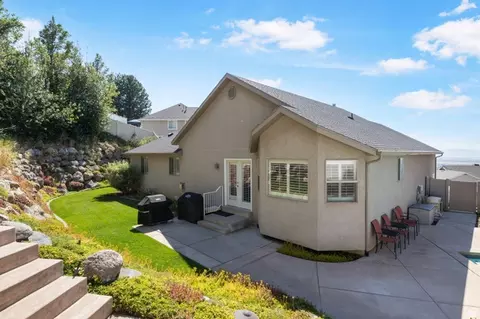 Exterior - 3321 S 200 E, Bountiful, UT 84010 photo 6 of 8