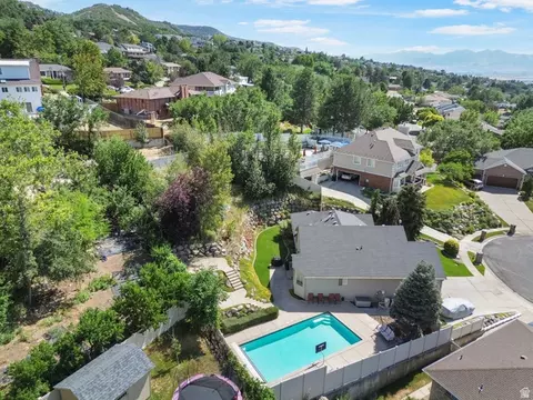 View/Area - 3321 S 200 E, Bountiful, UT 84010 photo 7 of 8