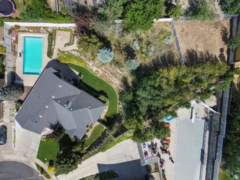 View/Area - 3321 S 200 E, Bountiful, UT 84010 photo 2 of 8