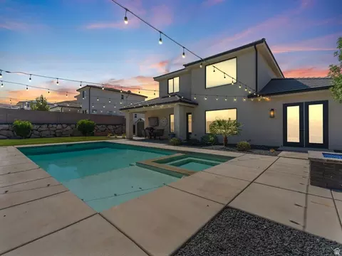 1469 E Black Brush Dr, Washington, UT 84780