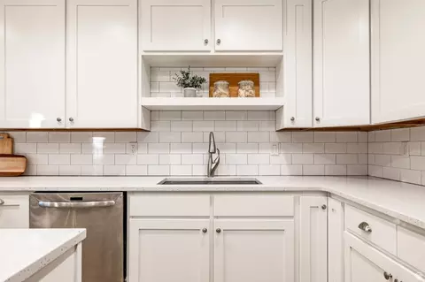 Kitchen - 347 S Mountain Rd E, Fruit Heights, UT 84037 photo 3 of 6