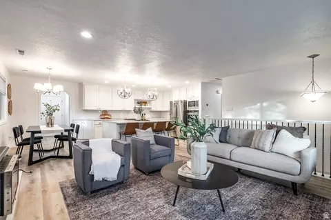 Living - 347 S Mountain Rd E, Fruit Heights, UT 84037 photo 2 of 5