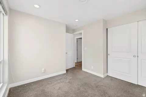 1066 E Violet Cir S, Sandy, UT 84094 photo 13