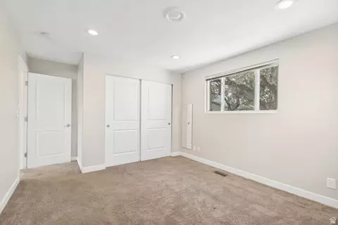 1066 E Violet Cir S, Sandy, UT 84094 photo 12