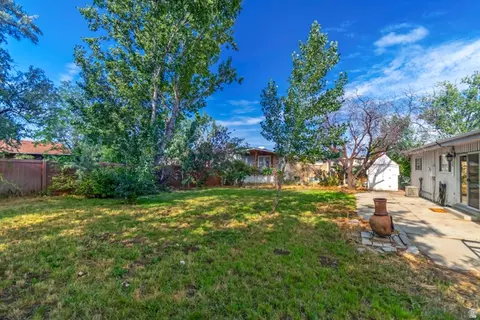 1066 E Violet Cir S, Sandy, UT 84094 photo 18