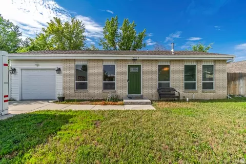 1066 E Violet Cir S, Sandy, UT 84094 photo 1
