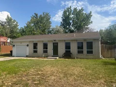 1066 E Violet Cir S, Sandy, UT 84094 photo 3