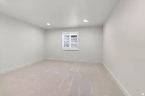 Bedroom - 689 E Apple Dr N, Logan, UT 84321 photo 7 of 10