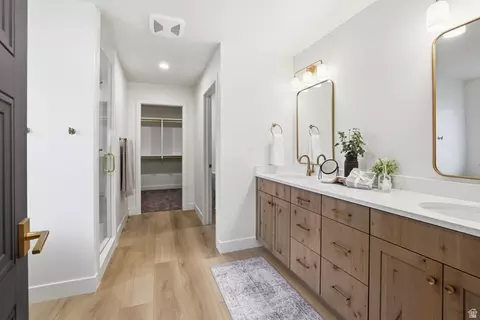 Bath - 1456 E Red Fox Ct S, Logan, UT 84321 photo 1 of 1