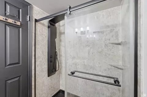 Bath - 959 E Springcrest Ct S #30, Midvale, UT 84047 photo 2 of 2
