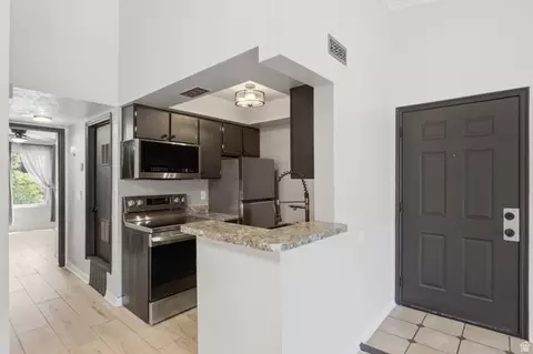 Kitchen - 959 E Springcrest Ct S #30, Midvale, UT 84047 photo 2 of 2