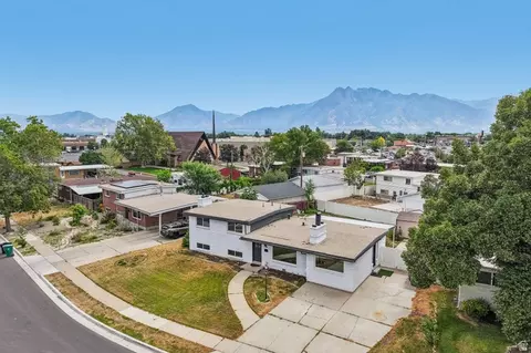 View/Area - 5777 S Sagewood Dr, Murray, UT 84107 photo 2 of 3