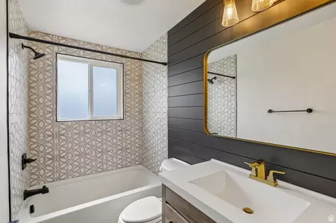 Bath - 5777 S Sagewood Dr, Murray, UT 84107 photo 2 of 2