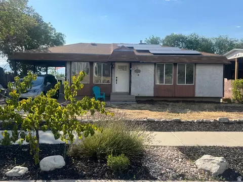 9434 S S Turnpike Ln S, Sandy, UT 84070