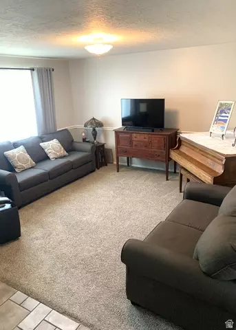 938 N 680 W, Orem, UT 84057 photo 3
