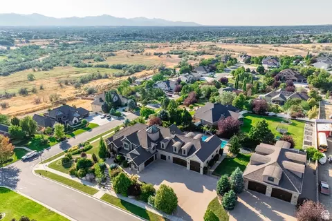 View/Area - 694 W Cephus Rd S, Draper, UT 84020 photo 5 of 7