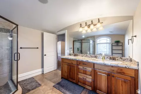 Bath - 694 W Cephus Rd S, Draper, UT 84020 photo 13 of 14