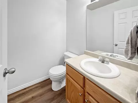 Bath - 1202 S 1410 E, Provo, UT 84606 photo 1 of 4