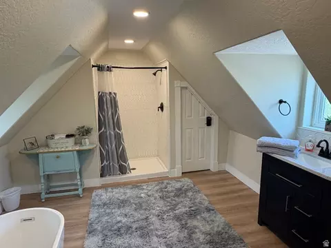 Bath - 195 N 100 E, Monroe, UT 84754 photo 3 of 4