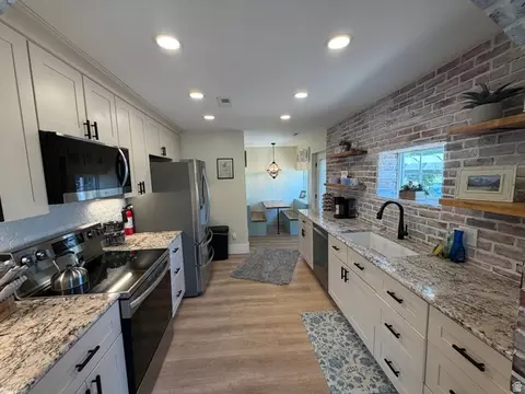 Kitchen - 195 N 100 E, Monroe, UT 84754 photo 2 of 2