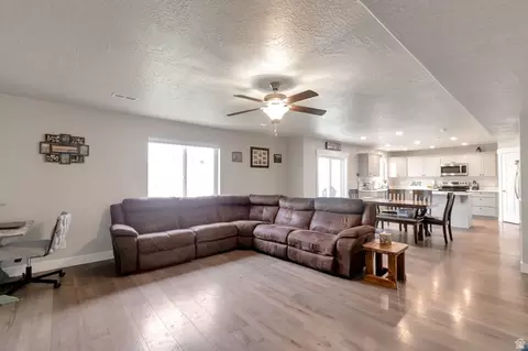 242 N 250 E, Salem, UT 84653 photo 7