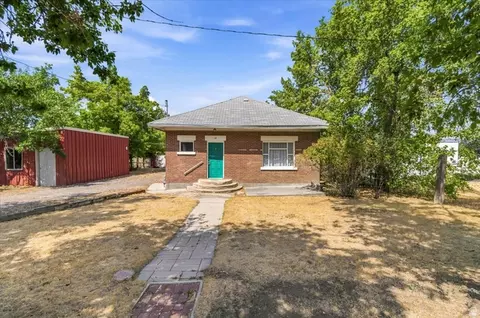 66 S 500 W, Mount Pleasant, UT 84647