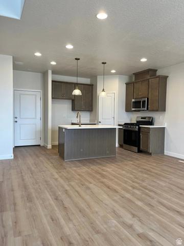 6835 S Mount Berry Rd #436, West Jordan, UT 84081