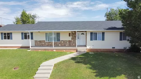465 E Meadowlark Ln, Monticello, UT 84535