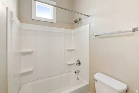 Bath - 449 W 100 N, Logan, UT 84321 photo 2 of 2