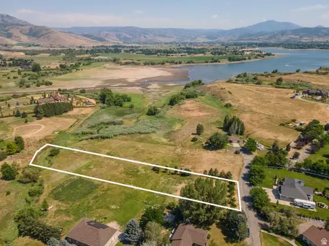 1762 N 6250 E #5, Eden, UT 84310 photo 2