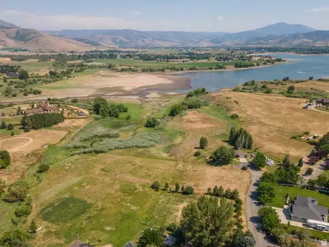 1762 N 6250 E #5, Eden, UT 84310 photo 3