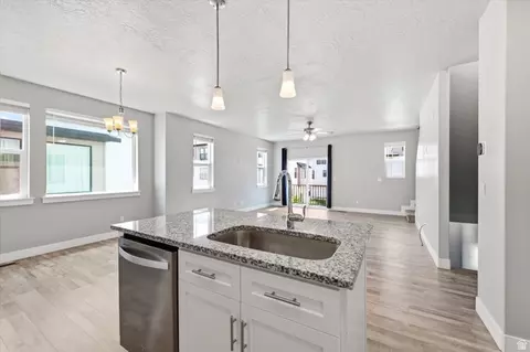 1638 N 1330 E, Payson, UT 84651 photo 9
