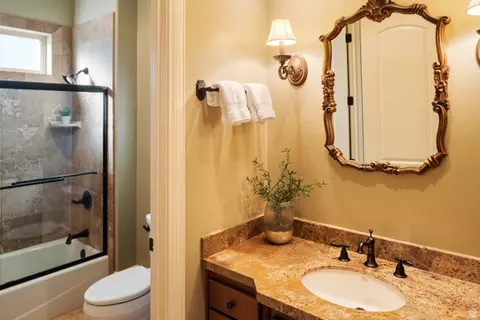 Bath - 875 S 1250 E, Mapleton, UT 84664 photo 4 of 5