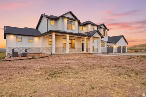 2346 Lake View Cir, Preston, ID 83263