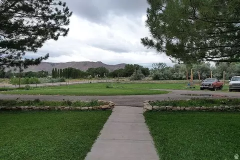 360 N State St, Ferron, UT 84523 photo 31