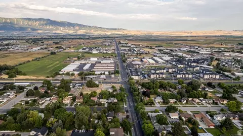 View/Area - 490 W 200 N, Logan, UT 84321 photo 8 of 10