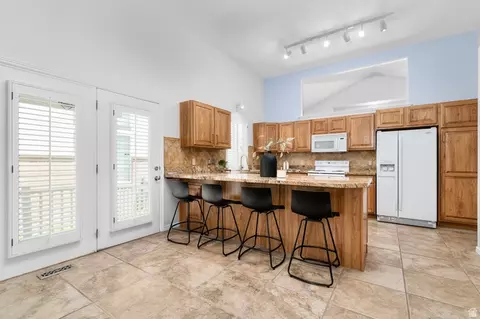 Kitchen - 239 E Cottage Wood Ln S, Murray, UT 84107 photo 3 of 3