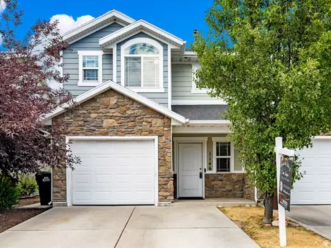 1146 W Excalibur Way, West Haven, UT 84401
