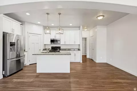 665 E 380 N, Vineyard, UT 84059 photo 4