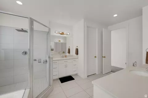 Bath - 6291 N Glenmar Way E, Eagle Mountain, UT 84005 photo 3 of 5