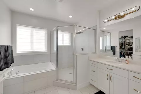 Bath - 6291 N Glenmar Way E, Eagle Mountain, UT 84005 photo 1 of 5