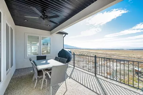 Exterior - 6291 N Glenmar Way E, Eagle Mountain, UT 84005 photo 8 of 11