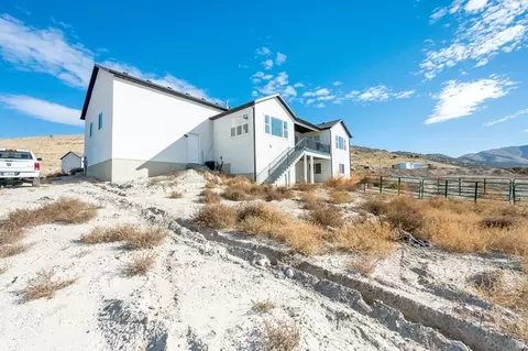 Exterior - 6291 N Glenmar Way E, Eagle Mountain, UT 84005 photo 6 of 11