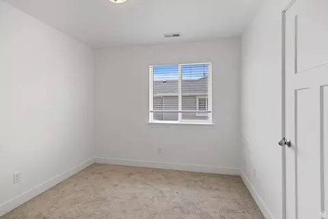 Bedroom - 7199 N Brook Rdg, Eagle Mountain, UT 84005 photo 3 of 8