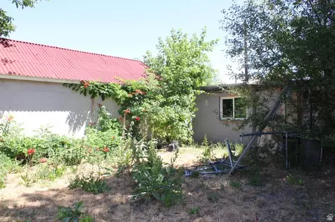 268 W North St, Harrisville, UT 84404 photo 6
